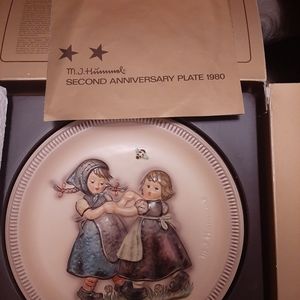 MJ Hummel collector plate
